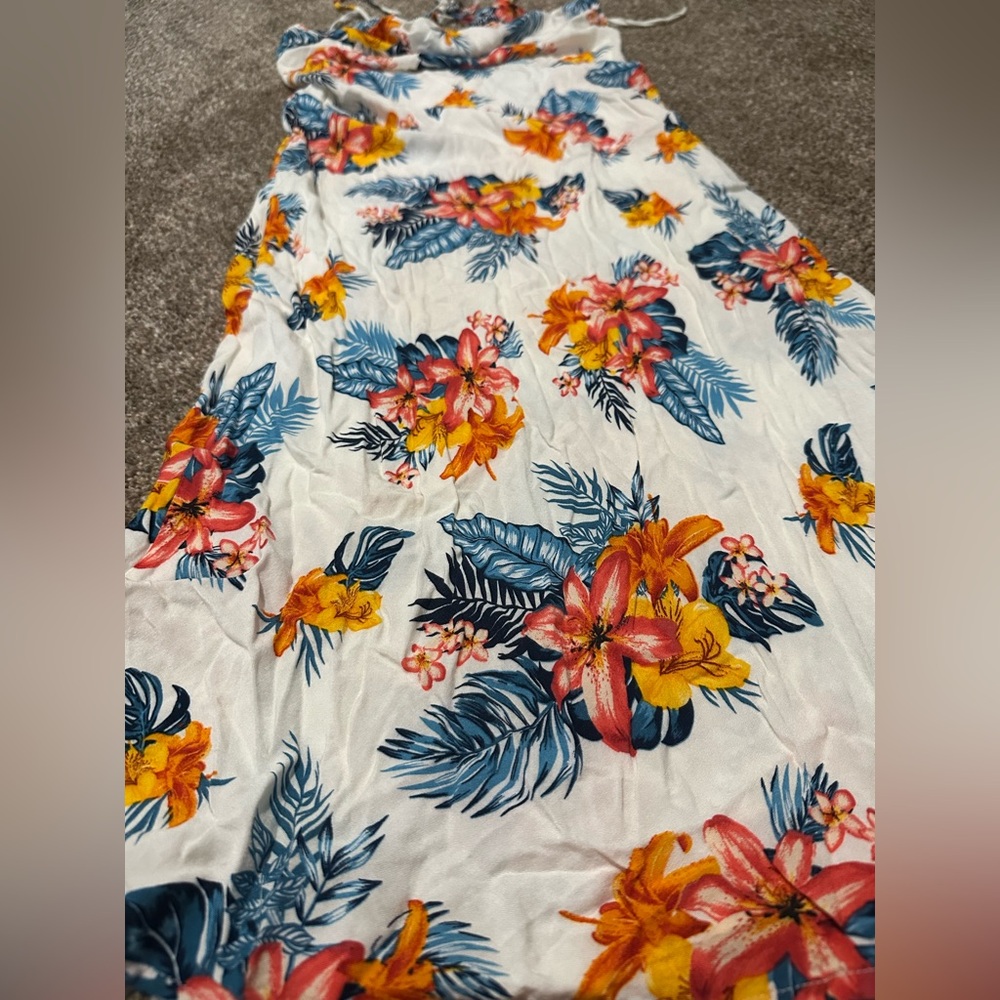 Emory Park Blue and Orange Hawaiian Patterned midi slip dress. - Picture 3 of 13